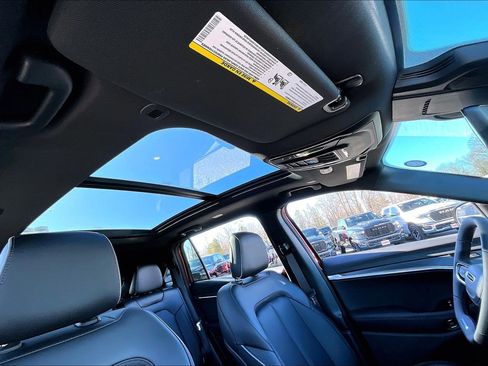 Used 2025 Jeep Wagoneer S Limited image 19