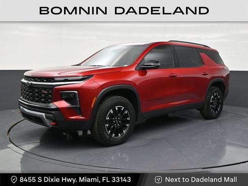 Used 2025 Chevrolet Traverse Z71 w/ Enhanced Driving Package AWD/4WD image 1