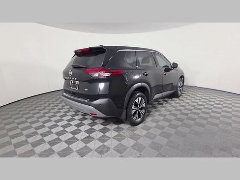 Used 2021 Nissan Rogue SV FWD image 39