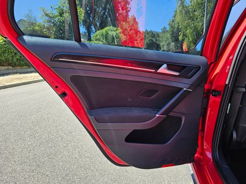 Used 2015 Volkswagen GTI S image 20