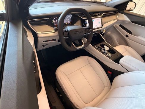 New 2026 Jeep Cherokee Limited AWD/4WD image 25