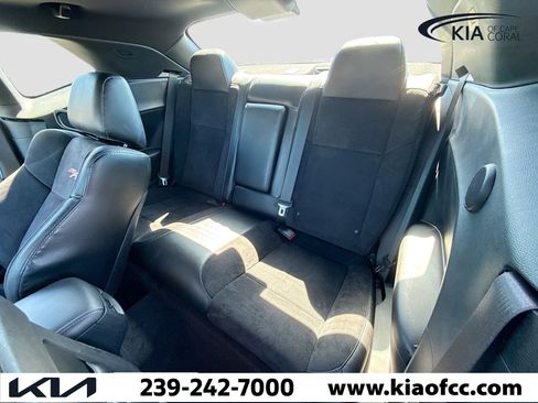Used 2015 Dodge Challenger R/T Scat Pack w/ Leather Interior Group image 19
