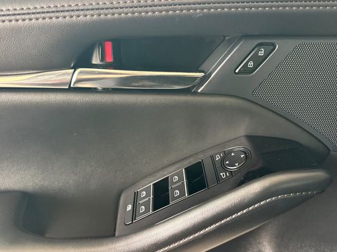 Used 2025 MAZDA MAZDA3 s image 11