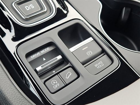 New 2025 Honda Pilot EX-L image 9