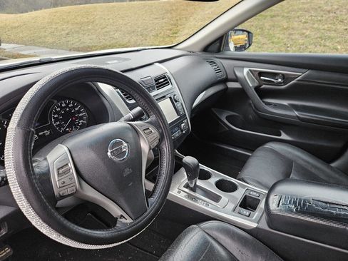 Used 2014 Nissan Altima 2.5 SL w/ Technology Package image 11