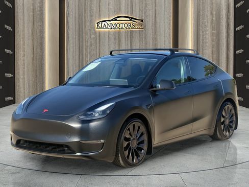 Used 2023 Tesla Model Y Performance AWD/4WD image 5