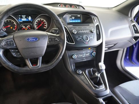 Used 2015 Ford Focus ST image 18