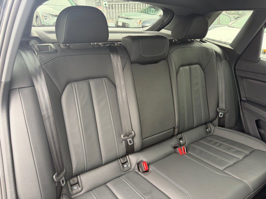 Used 2023 Audi Q4 e-tron Premium Plus w/ Premium Plus AWD/4WD image 39