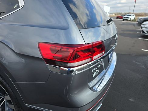 Certified 2023 Volkswagen Atlas SEL Premium AWD/4WD image 26