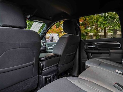 Used 2024 RAM 2500 Big Horn image 22