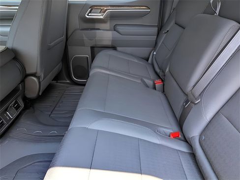 New 2026 GMC Sierra 1500 Elevation image 23