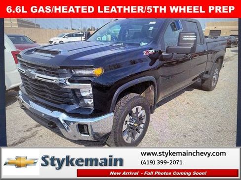 Used 2025 Chevrolet Silverado 2500 LT w/ All Star Edition image 2