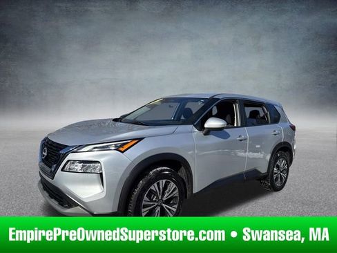 Used 2023 Nissan Rogue SV image 1
