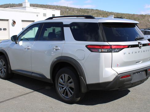 New 2025 Nissan Pathfinder SV AWD/4WD image 5