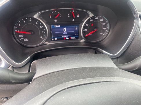 Used 2020 Chevrolet Equinox LT AWD/4WD image 9