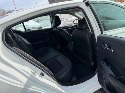 Used 2024 Nissan Altima 2.5 SR image 27