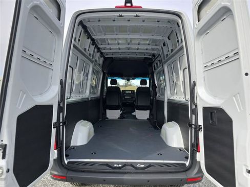 New 2026 Mercedes-Benz Sprinter 2500 image 5