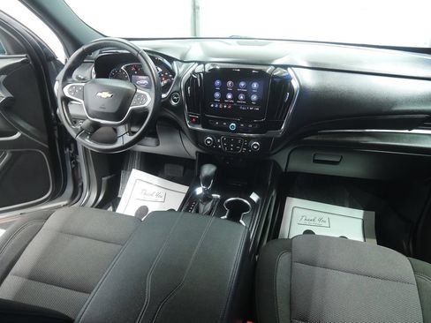 Used 2023 Chevrolet Traverse LT FWD image 34