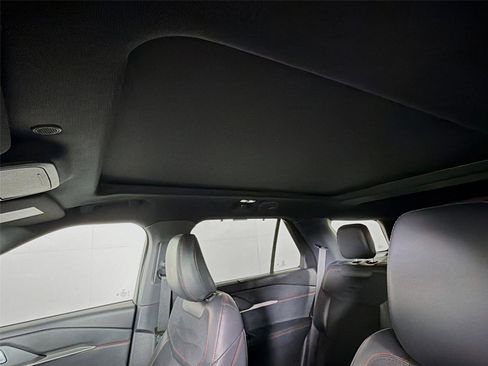 Used 2025 Ford Explorer ST AWD/4WD image 5