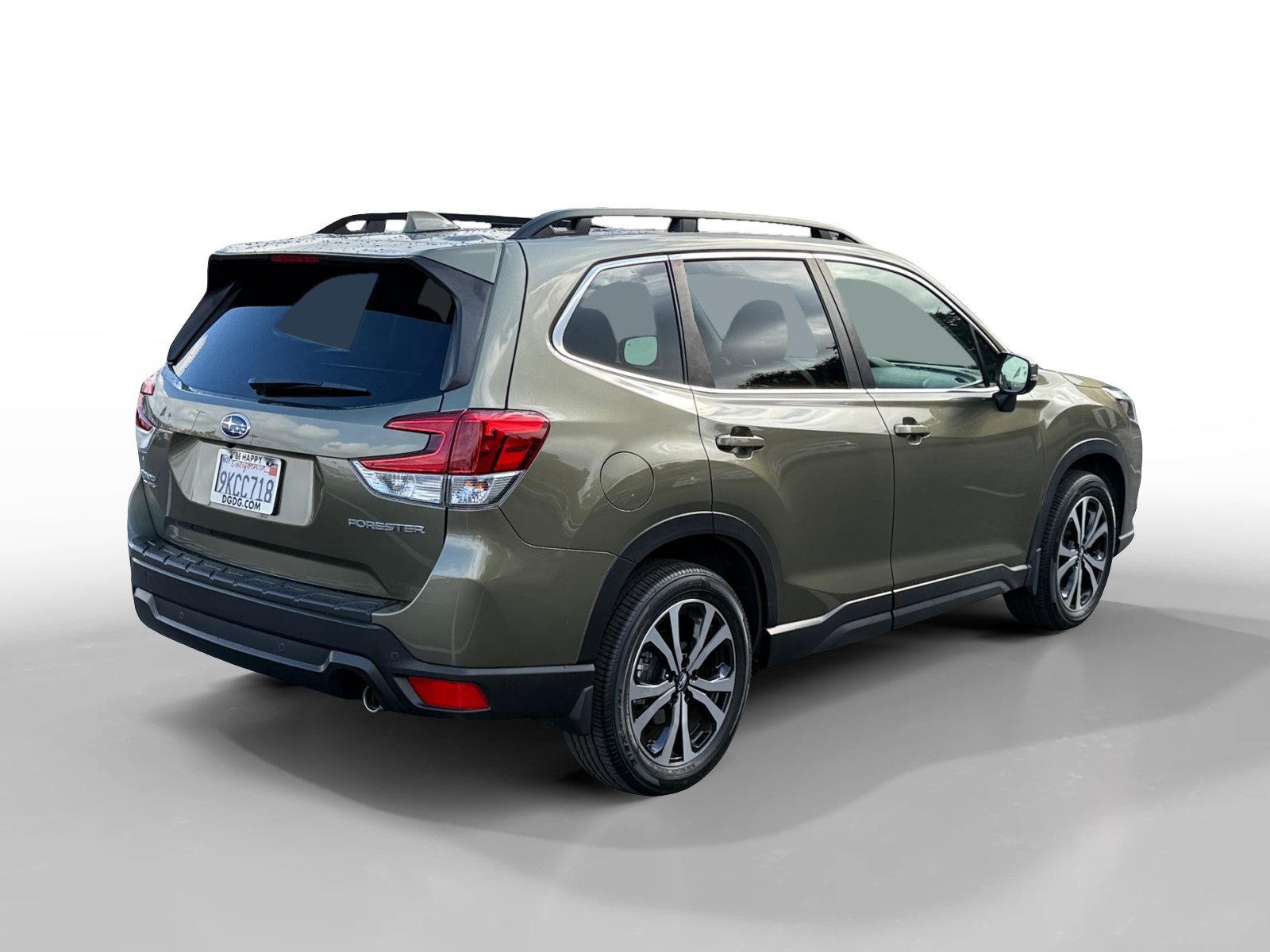 Certified 2023 Subaru Forester Limited AWD/4WD image 5