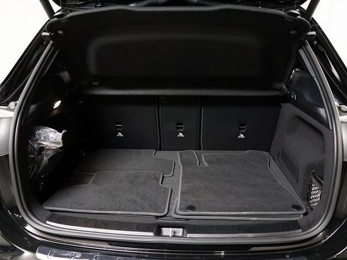 Used 2025 Mercedes-Benz GLA 250 4MATIC image 28