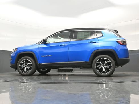 New 2026 Jeep Compass Limited image 12