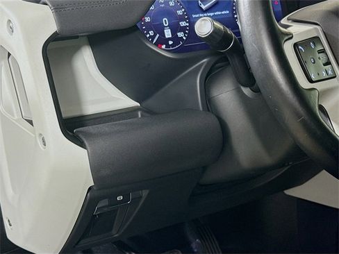 Certified 2021 Land Rover Defender 110 SE image 10