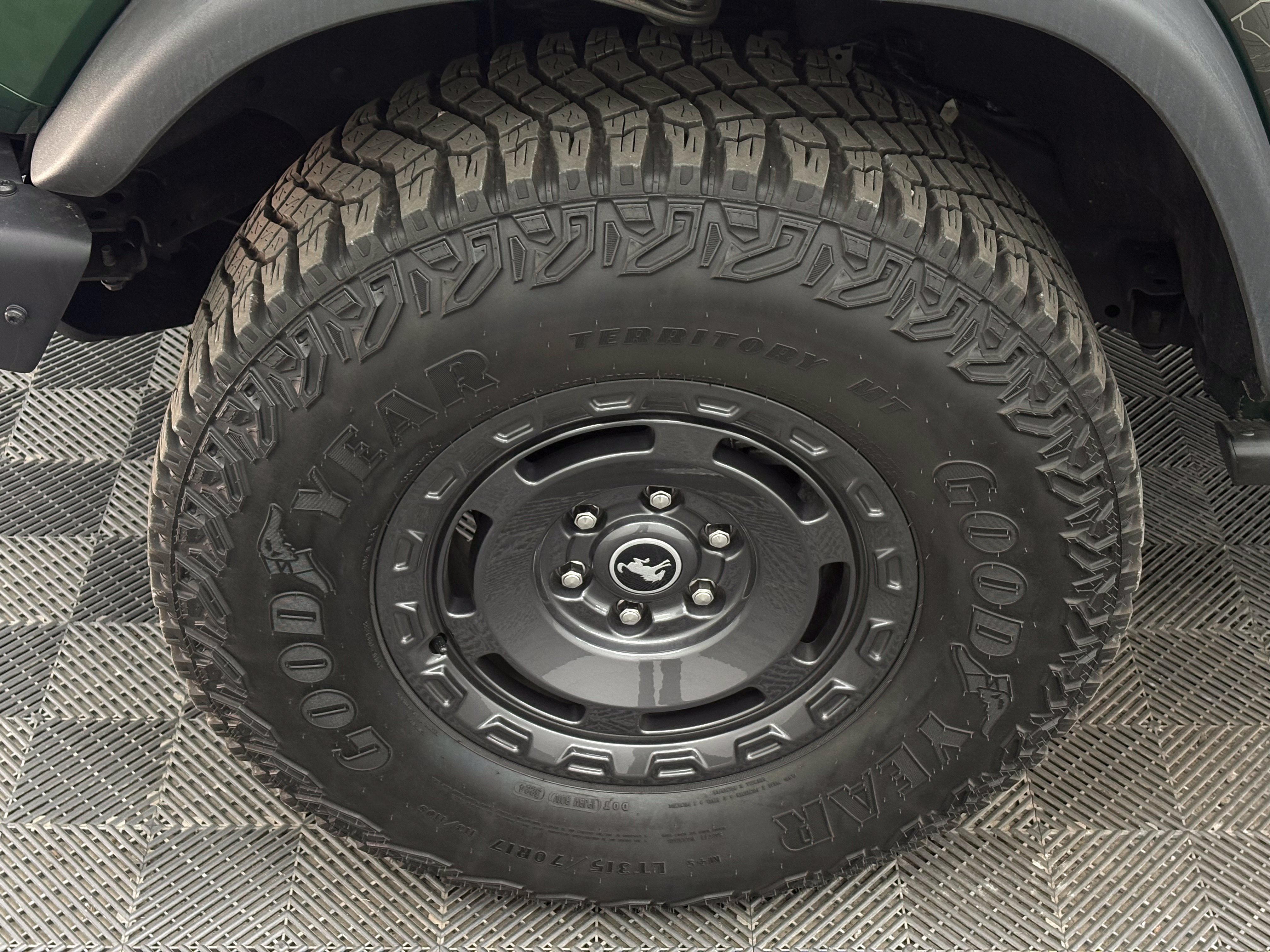 Used 2024 Ford Bronco Everglades AWD/4WD image 17