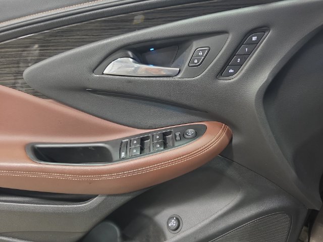 Used 2017 Buick Envision Premium w/ Driver Confidence Package AWD/4WD image 15