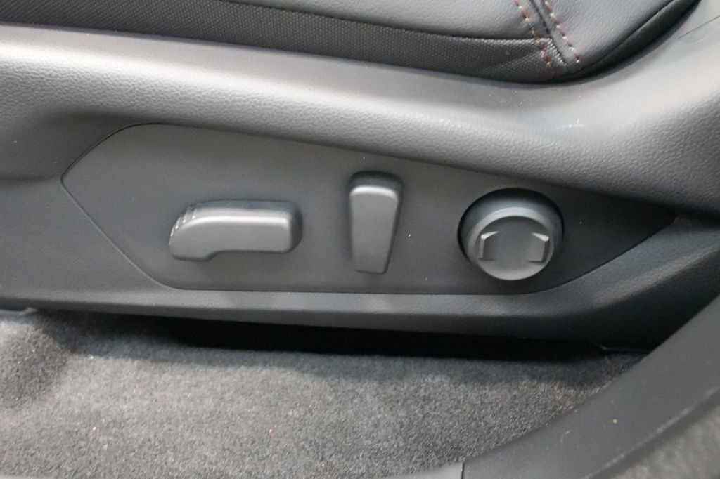 Used 2026 Subaru Forester Touring AWD/4WD image 19