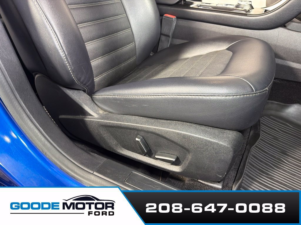 Used 2017 Ford Fusion SE w/ Equipment Group 201A FWD image 24