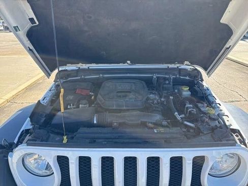 Used 2018 Jeep Wrangler Unlimited Sport S image 39