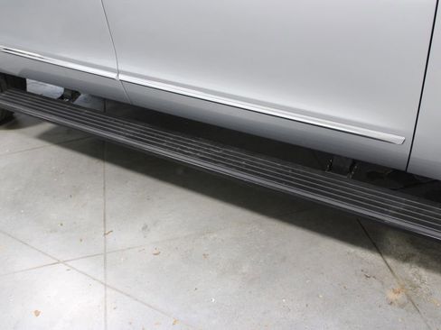 Used 2023 Lincoln Navigator L Black Label image 16