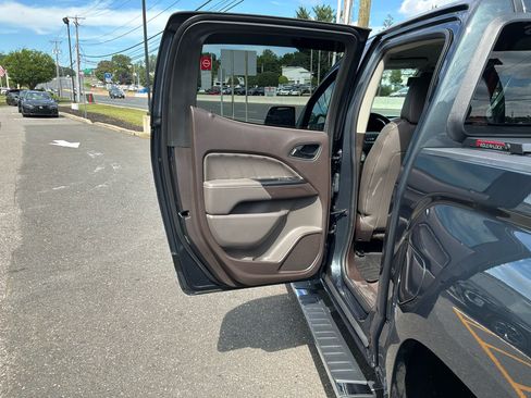 Used 2021 GMC Canyon Denali AWD/4WD image 13