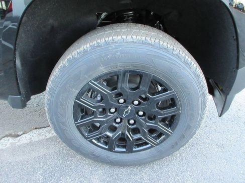 New 2026 Chevrolet Colorado W/T w/ WT Custom Package image 9