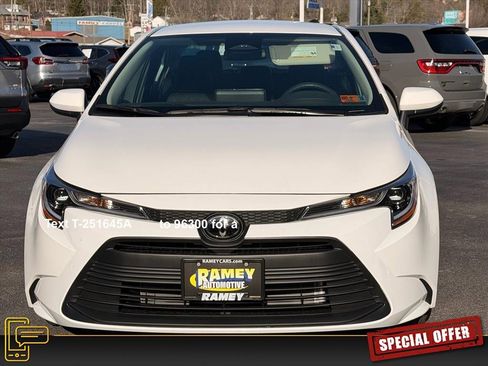 Used 2024 Toyota Corolla LE image 11