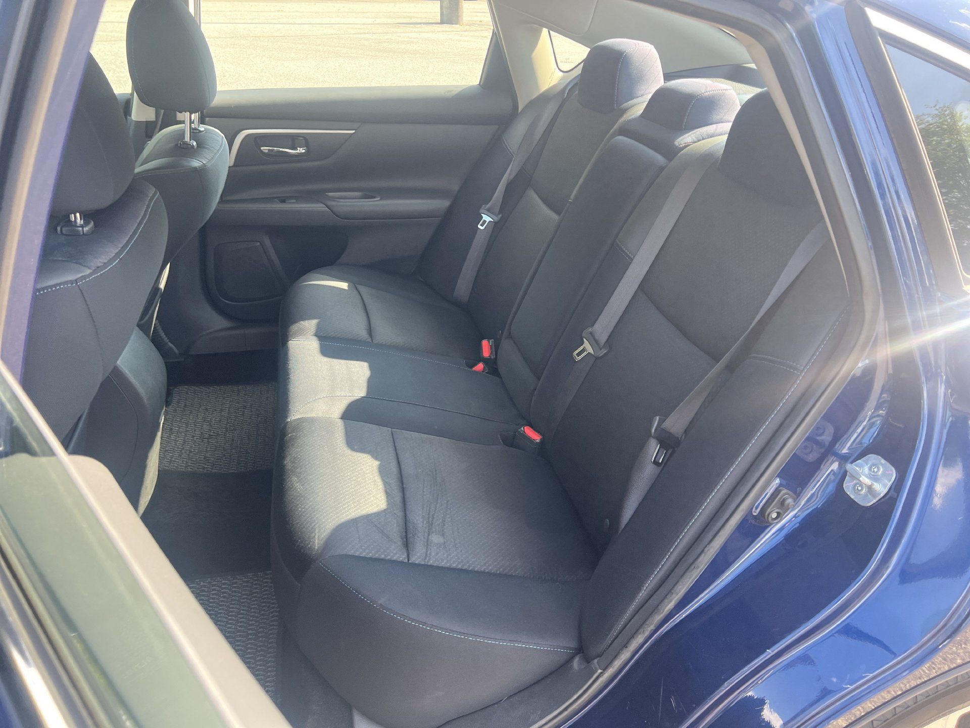 Used 2017 Nissan Altima 2.5 SR FWD image 16