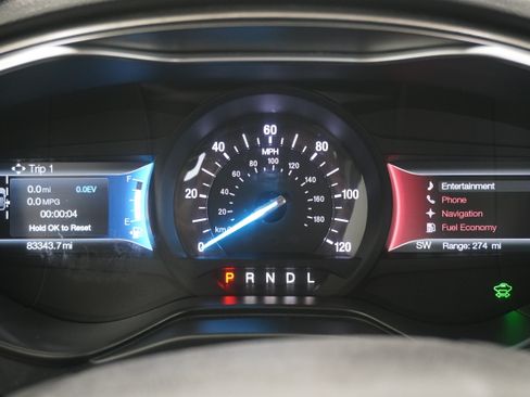 Used 2019 Ford Fusion SE FWD image 35
