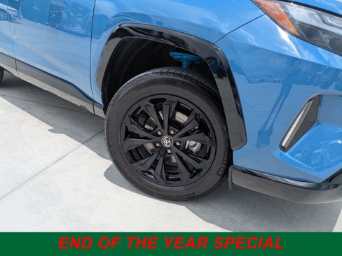 Used 2022 Toyota RAV4 XSE image 9