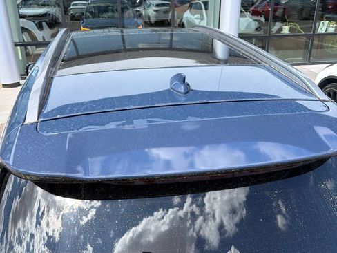 Used 2025 Kia Sorento S w/ Panoramic Sunroof Package FWD image 15