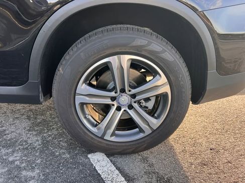 Used 2017 Mercedes-Benz GLC 300 image 35