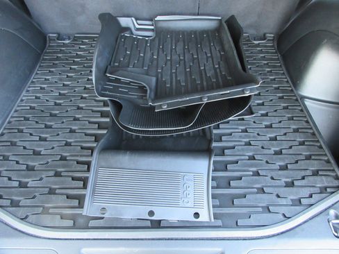 Used 2021 Jeep Grand Cherokee Limited w/ Quick Order Package 28K 80th image 54