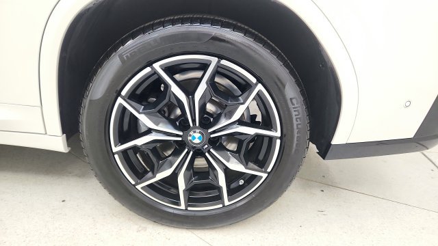 Used 2025 BMW X4 xDrive30i AWD/4WD image 87