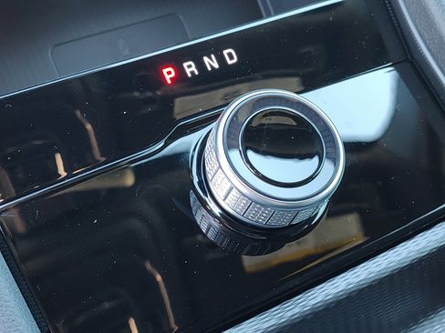 New 2025 Jeep Grand Cherokee L Altitude RWD image 19