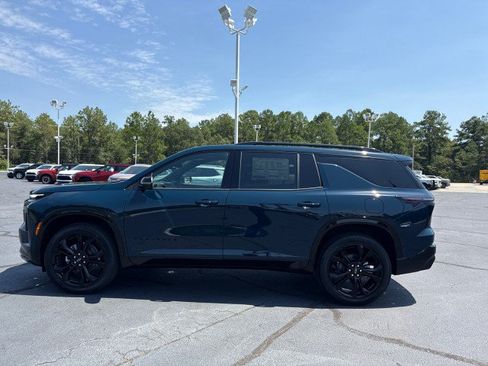 New 2027 Chevrolet Traverse RS FWD image 7