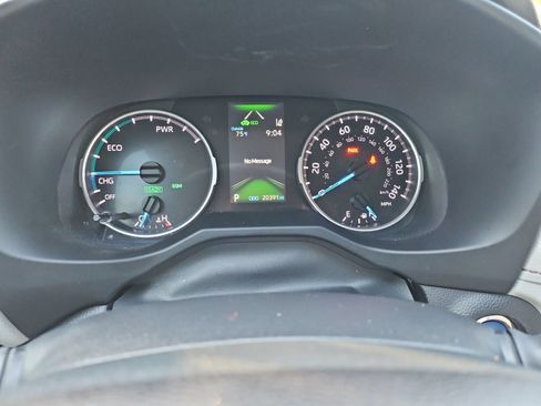 Used 2022 Toyota RAV4 XLE AWD/4WD image 26
