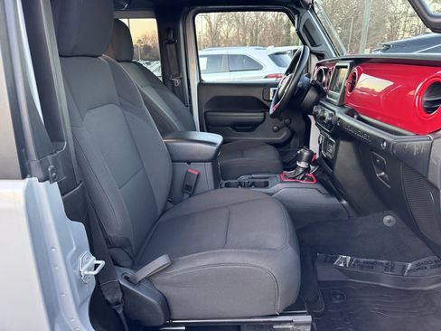 Used 2023 Jeep Wrangler Sport image 23