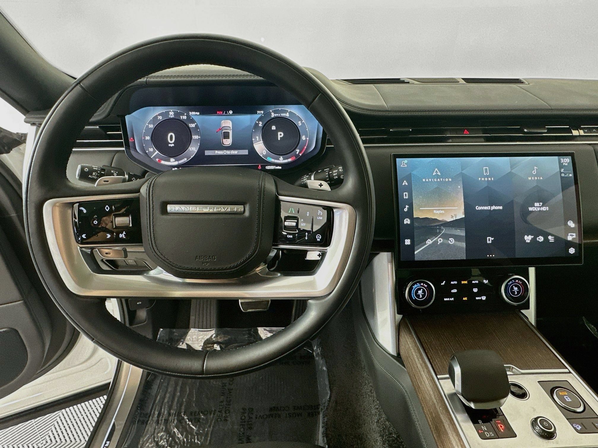 Used 2023 Land Rover Range Rover SE AWD/4WD image 11
