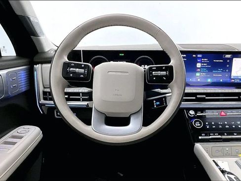 Used 2025 Hyundai Santa Fe Calligraphy FWD image 6