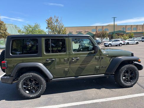 Used 2022 Jeep Wrangler Unlimited Sport AWD/4WD image 3
